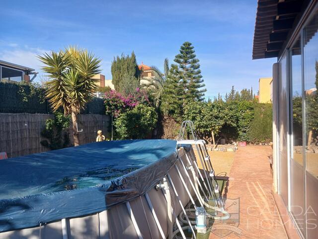 Villa Elefante : Resale Villa for Sale in La Alfoquia, Almería