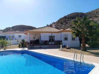 Villa Ellie: Resale Villa in Arboleas, Almería