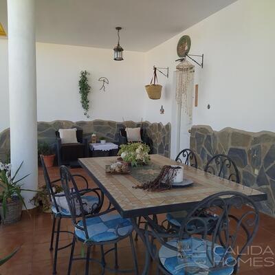 Villa Ellie: Resale Villa in Arboleas, Almería