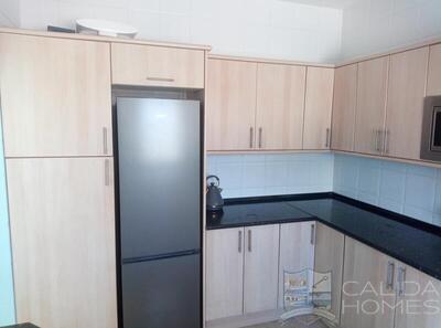 Villa Elm: Resale Villa in Arboleas, Almería
