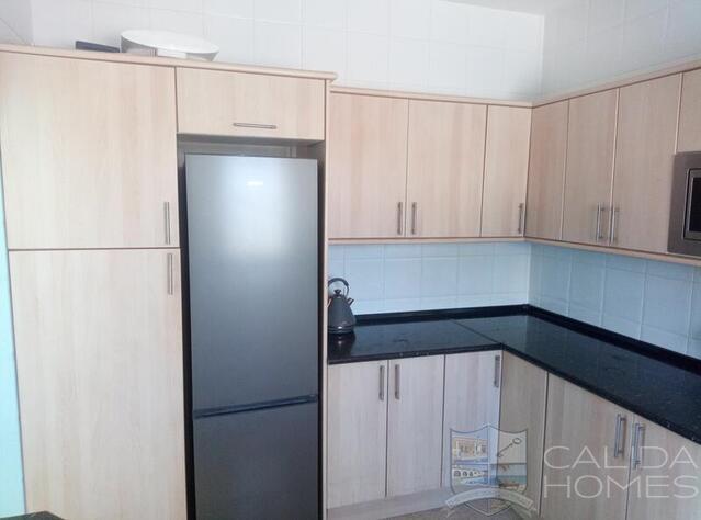 Villa Elm: Resale Villa for Sale in Arboleas, Almería
