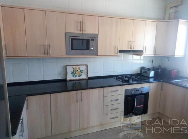 Villa Elm: Resale Villa for Sale in Arboleas, Almería
