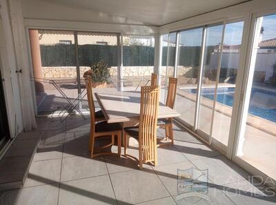 Villa Elm: Resale Villa in Arboleas, Almería