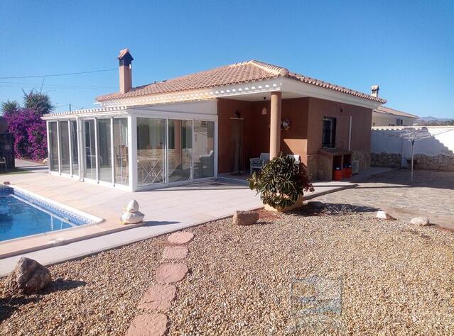 Villa Elm: Resale Villa for Sale in Arboleas, Almería
