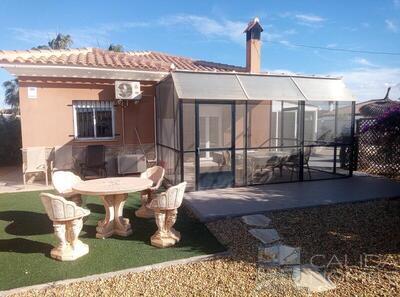 Villa Elm: Resale Villa in Arboleas, Almería
