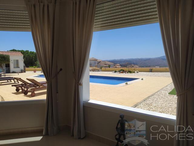 Villa Elysium: Resale Villa for Sale in Partaloa, Almería