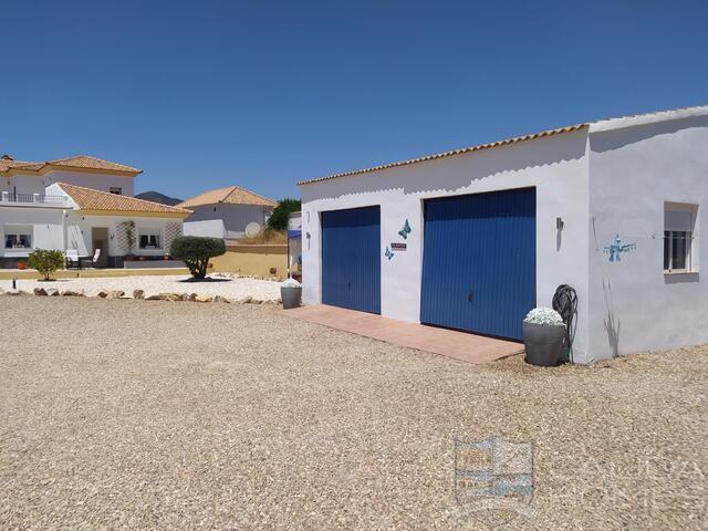 Villa Elysium: Resale Villa for Sale in Partaloa, Almería