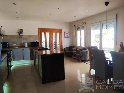 Villa Elysium: Resale Villa in Partaloa, Almería
