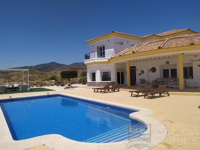 Villa Elysium: Resale Villa for Sale in Partaloa, Almería