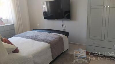 Villa Encanta : Resale Villa in Arboleas, Almería