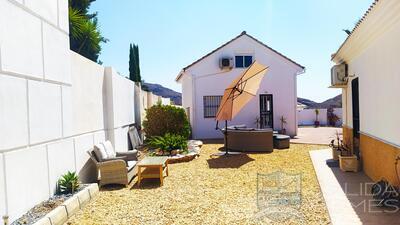 Villa Encanta : Resale Villa in Arboleas, Almería