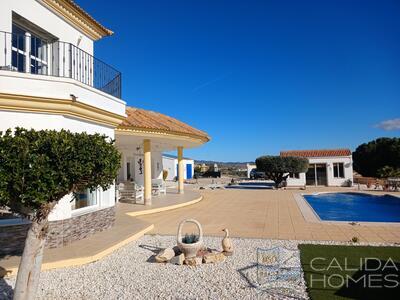 Villa Enchantment : Resale Villa in Partaloa, Almería