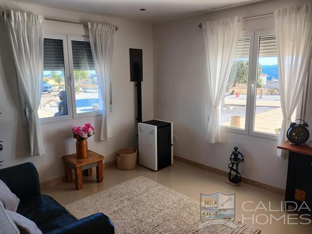 Villa Enchantment : Resale Villa for Sale in Partaloa, Almería