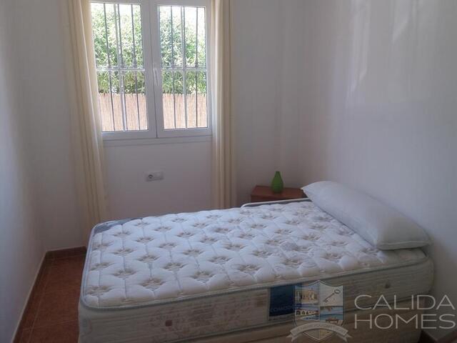 Villa Escondite: Resale Villa for Sale in Arboleas, Almería