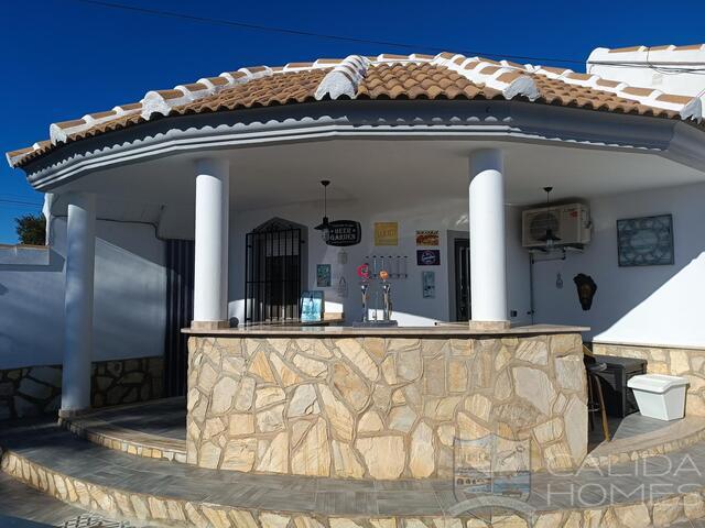 Villa Especial : Revente Villa à vendre dans Arboleas, Almería