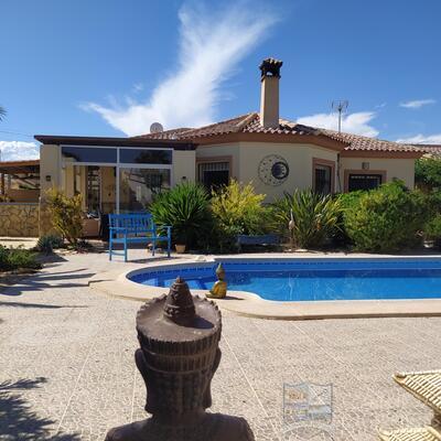 Villa Esperanza : Herverkoop Villa in Arboleas, Almería