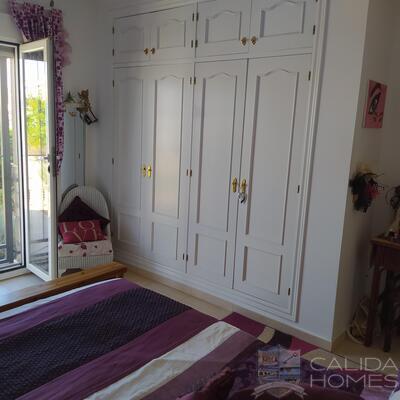 Villa Esperanza : Herverkoop Villa in Arboleas, Almería