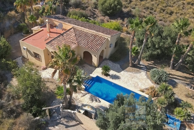 Villa Exceptional: Resale Villa for Sale in Los Gallardos, Almería