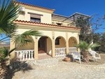 Villa Fantastico: Resale Villa for Sale in Zurgena, Almería