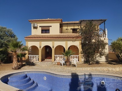 Villa Fantastico: Resale Villa in Zurgena, Almería