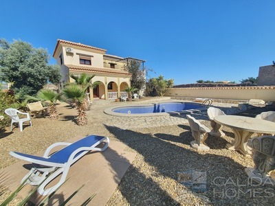 Villa Fantastico: Resale Villa in Zurgena, Almería