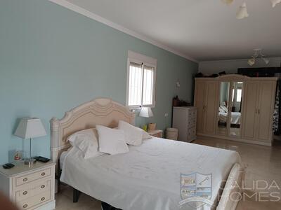 Villa Feliz: Resale Villa in Albanchez, Almería