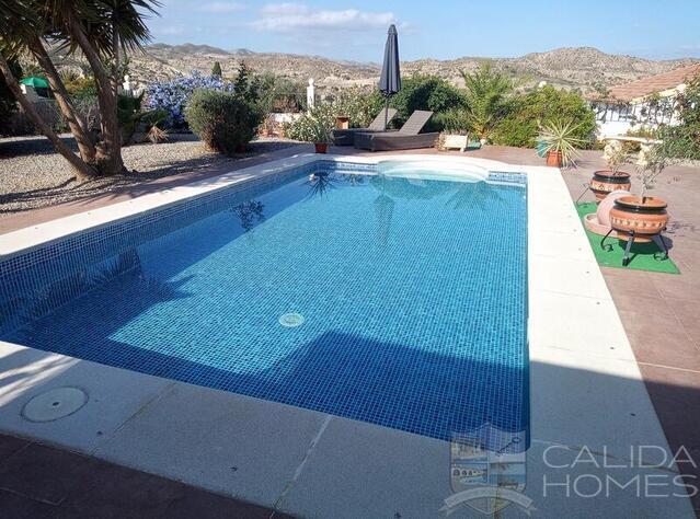 Villa Floral: Revente Villa à vendre dans Arboleas, Almería