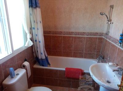 Villa Floral: Herverkoop Villa in Arboleas, Almería