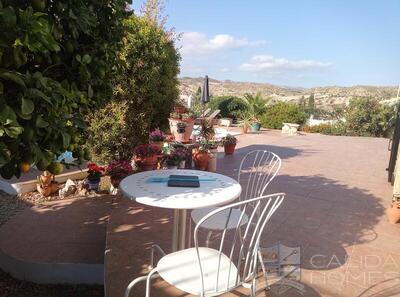 Villa Floral: Herverkoop Villa in Arboleas, Almería