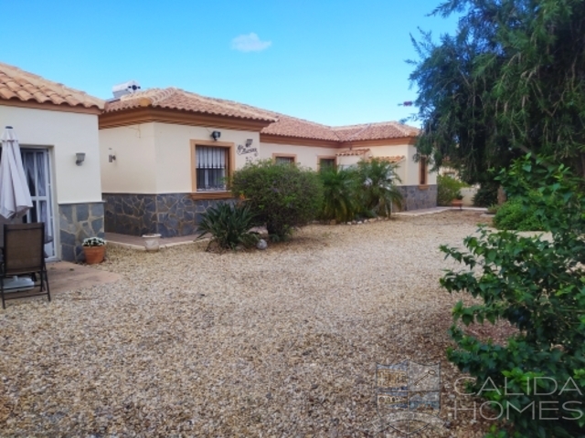 Villa Florence: Revente Villa à vendre dans Arboleas, Almería