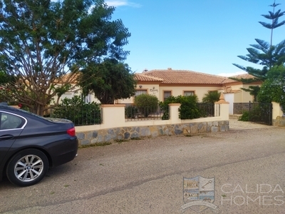 Villa Florence: Resale Villa in Arboleas, Almería