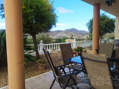 Villa Florence: Resale Villa in Arboleas, Almería