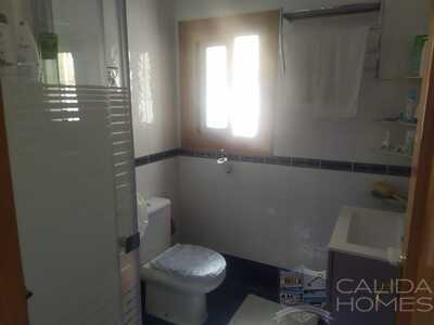 Villa Florice: Resale Villa in Arboleas, Almería
