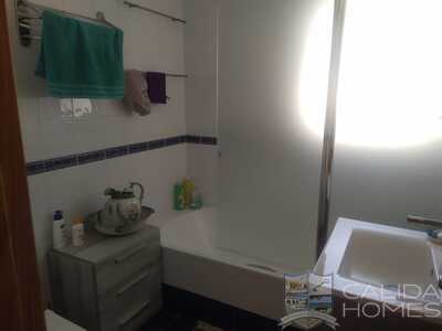 Villa Florice: Resale Villa in Arboleas, Almería