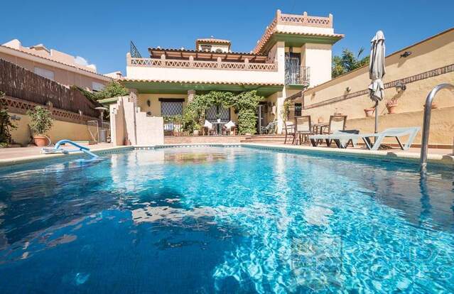Villa Fortress: Resale Villa for Sale in (Cuevas Del Almanzora), Almería