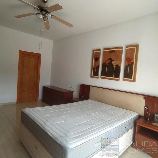 https://www.calidahomespropconsult.com/images/propertyImages/villa-freesia-la-perla--resale-villa-for-sale-in-arboleas/villa-freesia-la-perla--resale-villa-for-sale-in-arboleas-1272535771.jpg