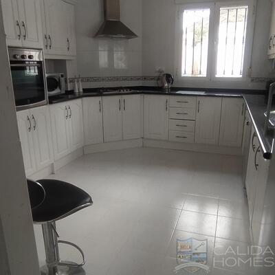 Villa Garcias: Resale Villa in Arboleas, Almería