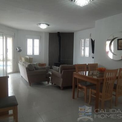 Villa Garcias: Resale Villa in Arboleas, Almería