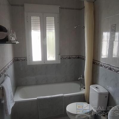 Villa Garcias: Resale Villa in Arboleas, Almería