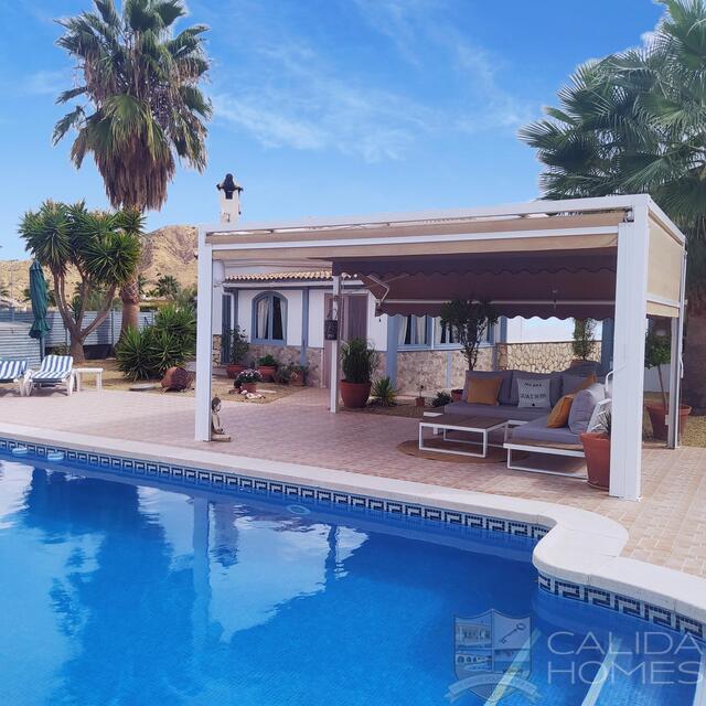 Villa Gardenia : Resale Villa for Sale in Arboleas, Almería