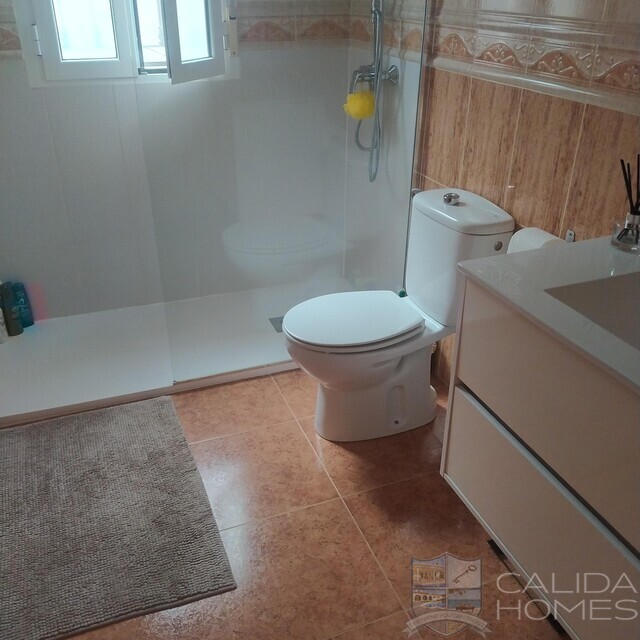 Villa Gardenia : Resale Villa for Sale in Arboleas, Almería