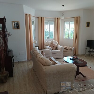 Villa Geranium : Resale Villa in Zurgena, Almería