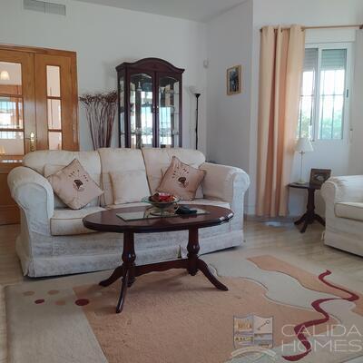 Villa Geranium : Resale Villa in Zurgena, Almería