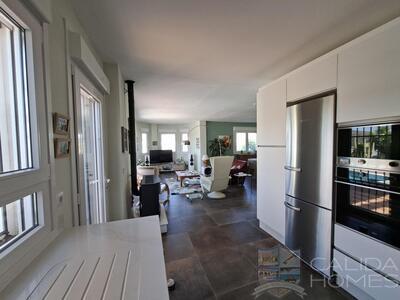 Villa Gerbera: Resale Villa in Arboleas, Almería