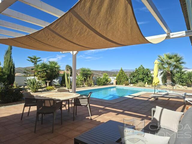 Villa Gerbera: Revente Villa à vendre à Arboleas, Almería