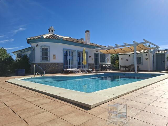 Villa Gerbera: Revente Villa à vendre à Arboleas, Almería