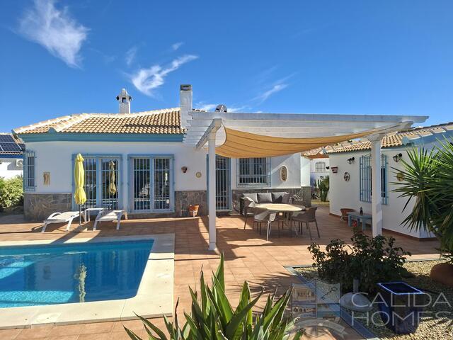 Villa Gerbera: Revente Villa à vendre à Arboleas, Almería