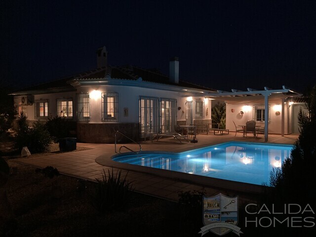 Villa Gerbera: Revente Villa à vendre à Arboleas, Almería