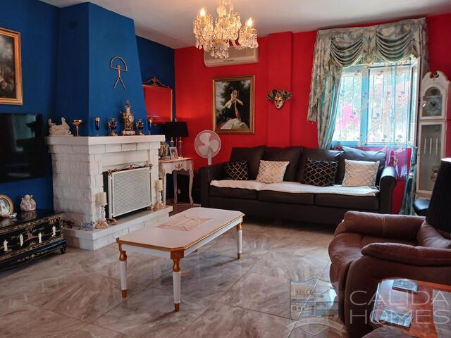 Villa Grecia : Resale Villa for Sale in Arboleas, Almería