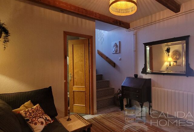 Casa Guapa: Detached Character House for Sale in Albox, Almería